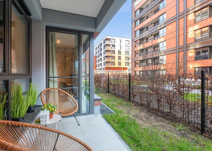 Doki Living - Foodhall & Parking By Downtown Apartments