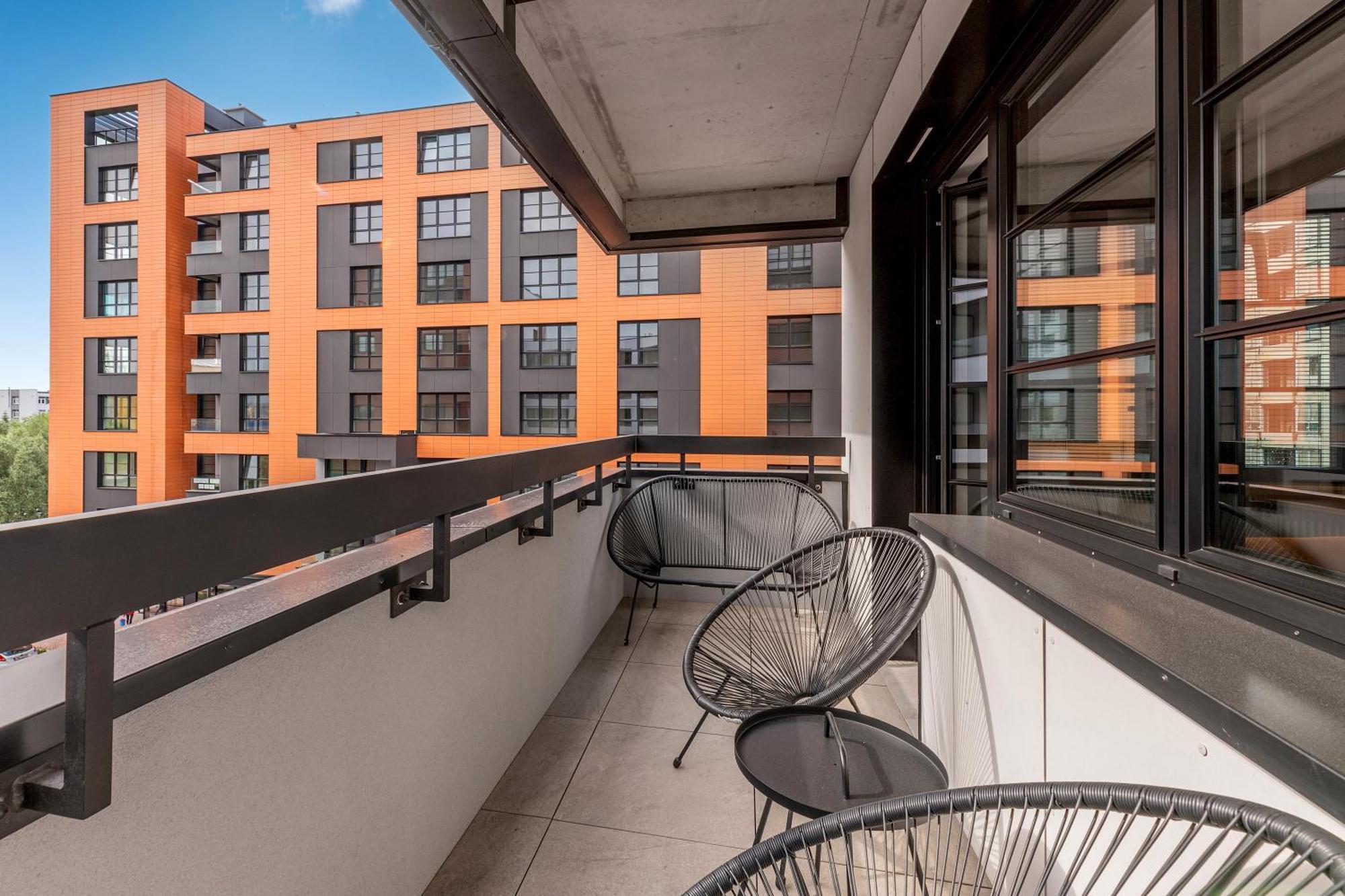 Apartment Doki Living - Foodhall & Parking By Downtown