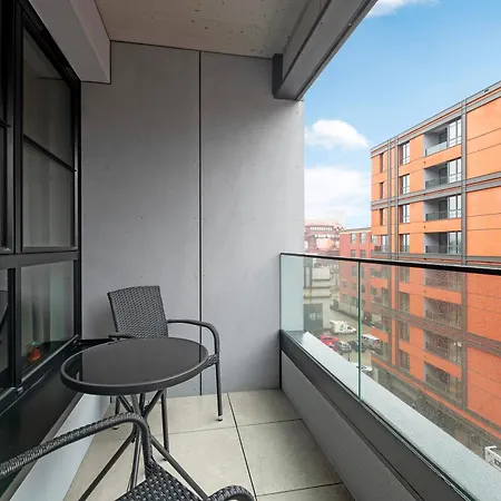 Doki Living - Foodhall & Parking By Downtown Apartments Gdansk Room photo