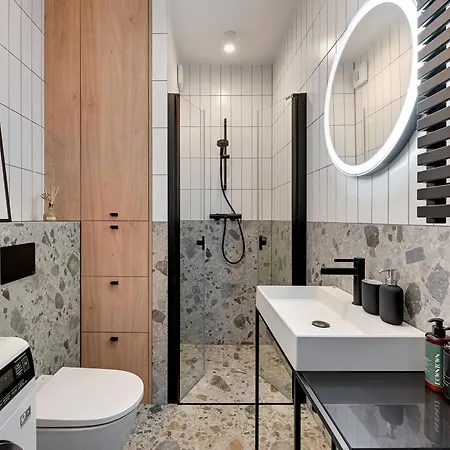 Doki Living - Foodhall & Parking By Downtown Apartments Gdansk Room photo