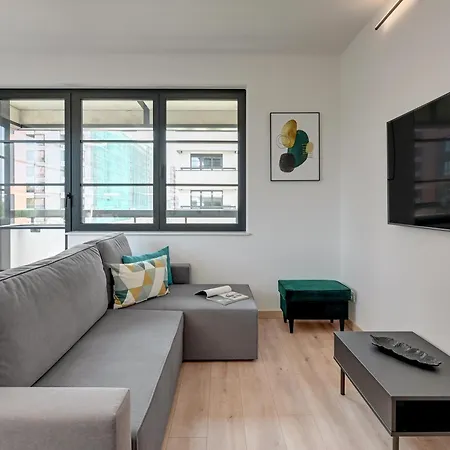 Doki Living - Foodhall & Parking By Downtown Apartments Gdansk Room photo