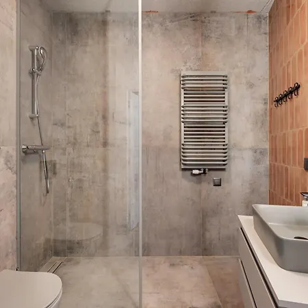 Doki Living - Foodhall & Parking By Downtown Apartments Gdansk Room photo
