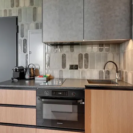 Doki Living - Foodhall & Parking By Downtown Apartments Gdansk Room photo