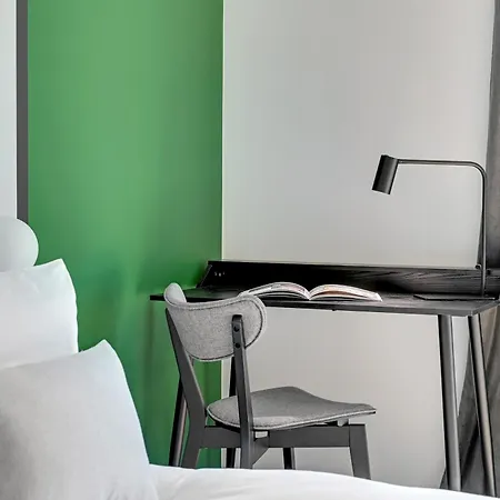 Doki Living - Foodhall & Parking By Downtown Apartments Gdansk Room photo