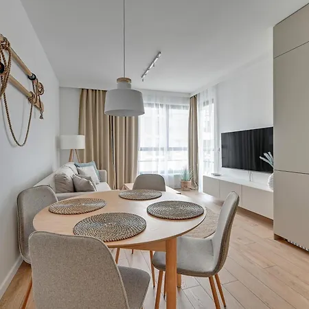 Doki Living - Foodhall & Parking By Downtown Apartments Gdansk Room photo