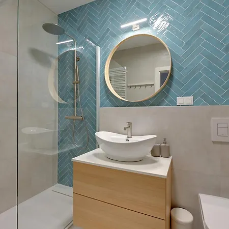 Doki Living - Foodhall & Parking By Downtown Apartments Gdansk Room photo
