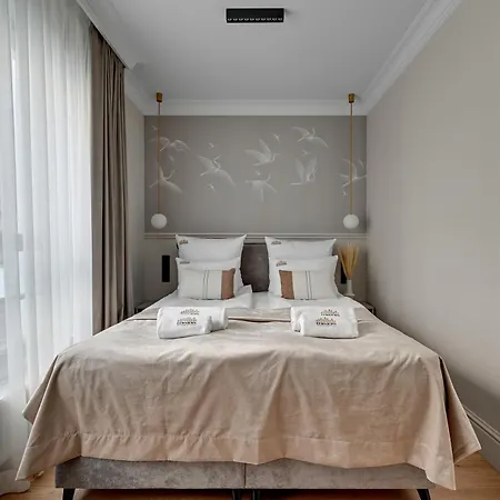 Doki Living - Foodhall & Parking By Downtown Apartments Gdansk Room photo
