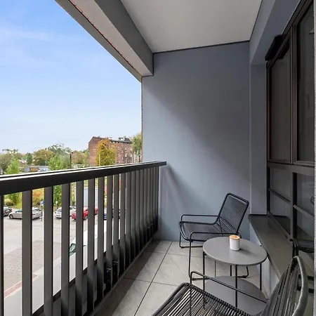 Doki Living - Foodhall & Parking By Downtown Apartments Gdansk Room photo