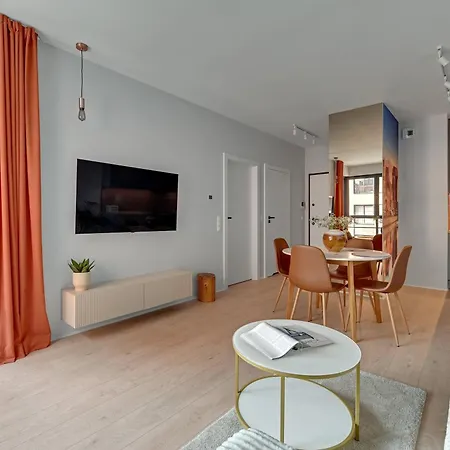 Doki Living - Foodhall & Parking By Downtown Apartments Gdansk Room photo
