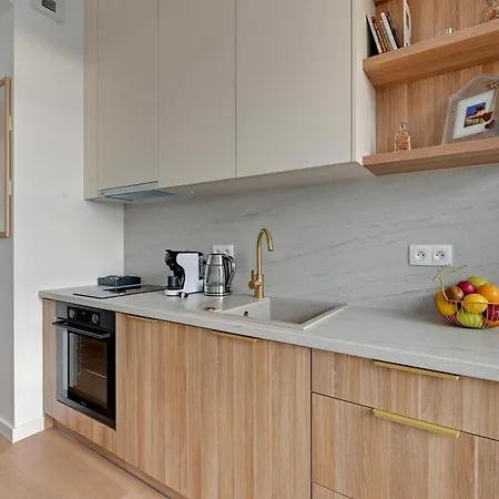 Doki Living - Foodhall & Parking By Downtown Apartments Gdansk Room photo
