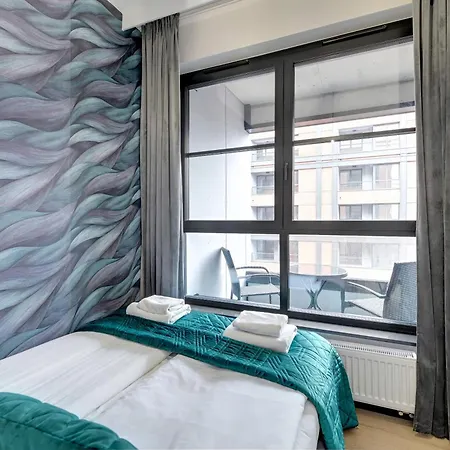 Doki Living - Foodhall & Parking By Downtown Apartments Gdansk Room photo