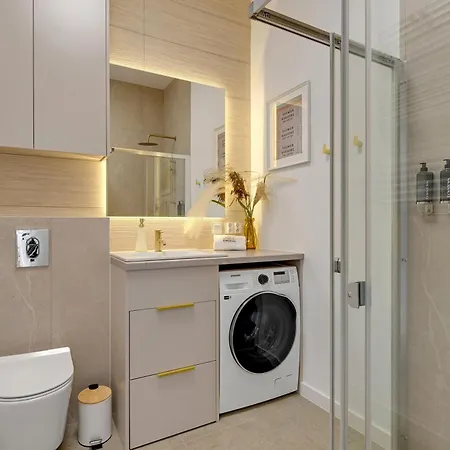 Doki Living - Foodhall & Parking By Downtown Apartments Gdansk Room photo