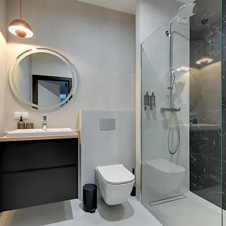 Doki Living - Foodhall & Parking By Downtown Apartments Gdansk Room photo