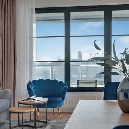 Doki Living - Foodhall & Parking By Downtown Apartments Gdansk Room photo